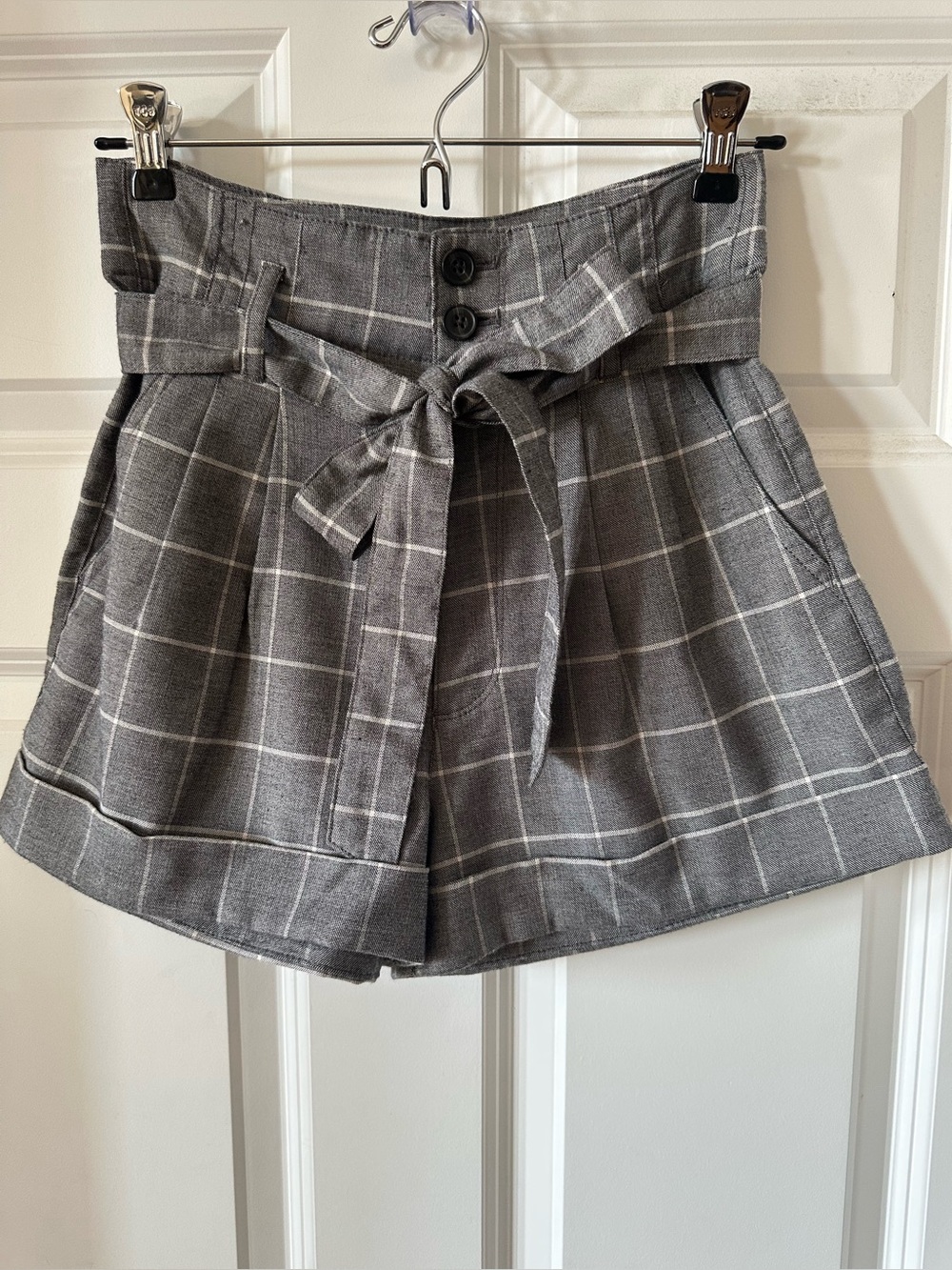 Abercrombie NWOT High-Waist Plaid Shorts